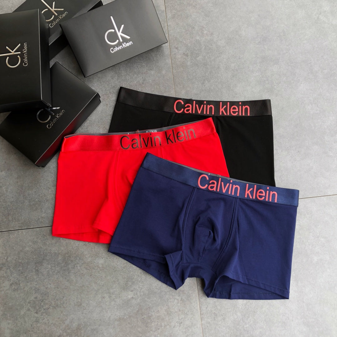 Calvin Klein Visible Waistband, Colour And Emblem Details Men's Boxer Briefs - 3-Piece Box