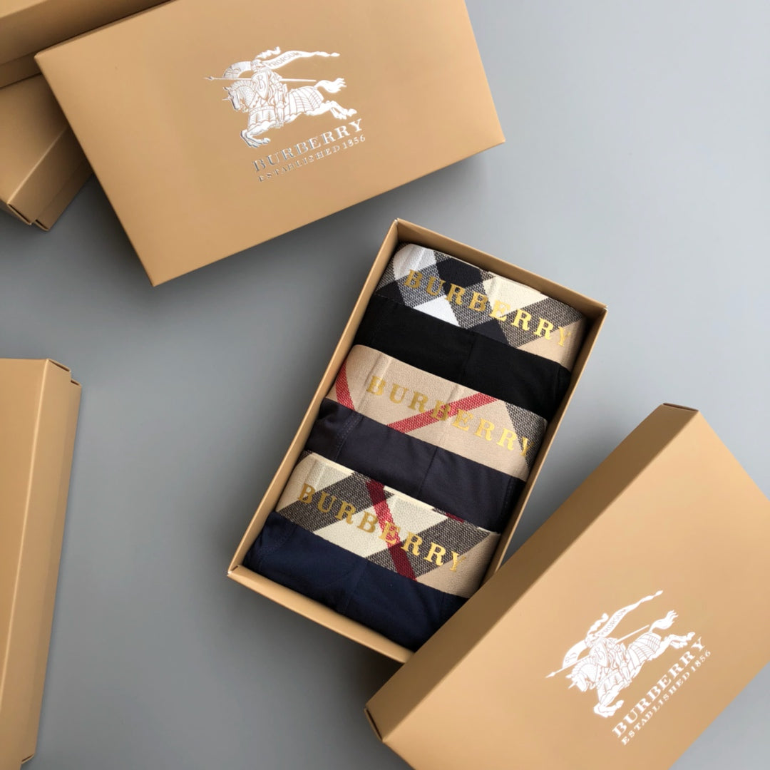 Burberry Visible Colour, Waistband And Emblem Details Men's Boxer Briefs - 3-Piece Box