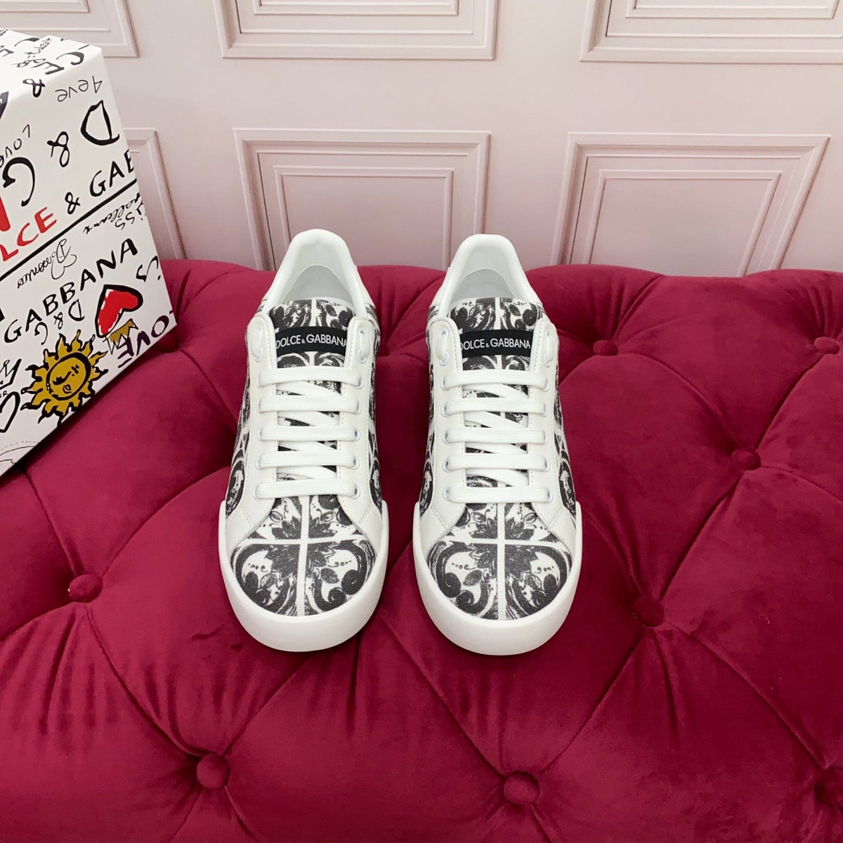 D*G Premium Leather Casual Sneakers - Designer Unisex Shoes in 2 White Styles