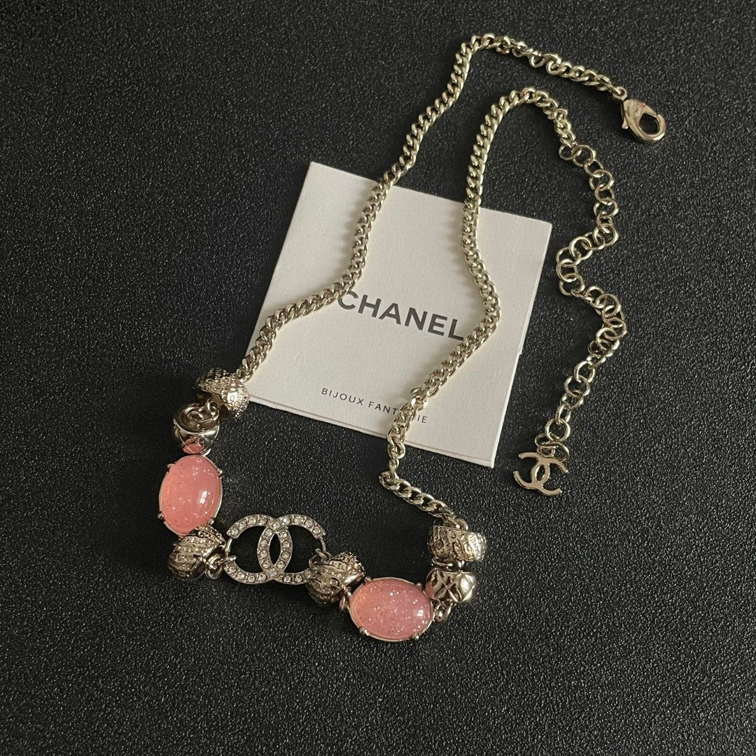 Martin Graham pendant necklace in polished metal-tone – close-up detail