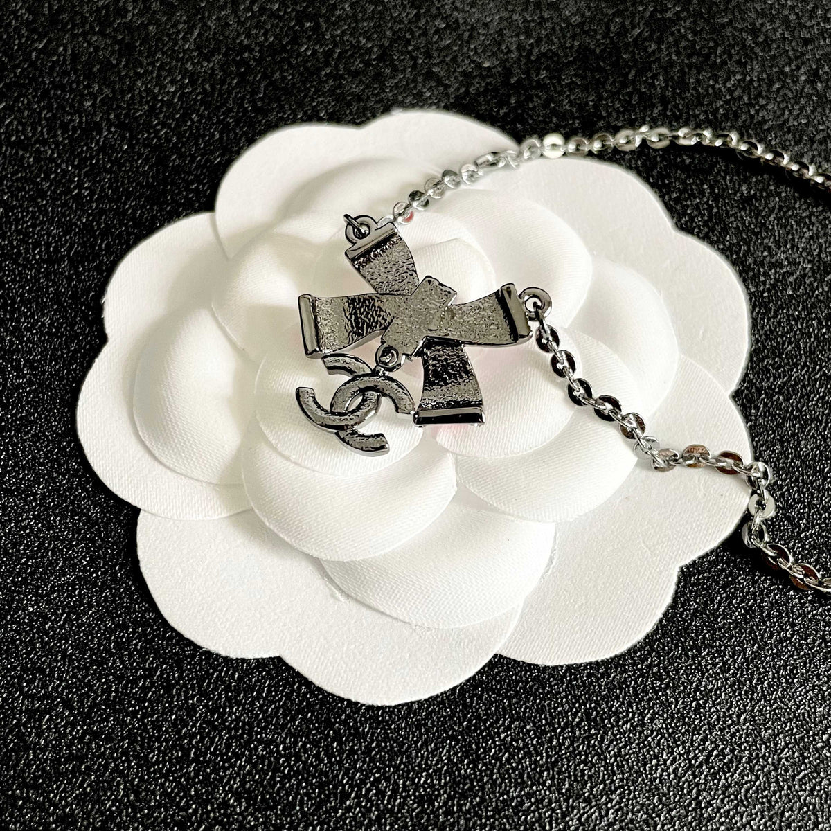Martin Graham pendant necklace in polished metal-tone – front product view