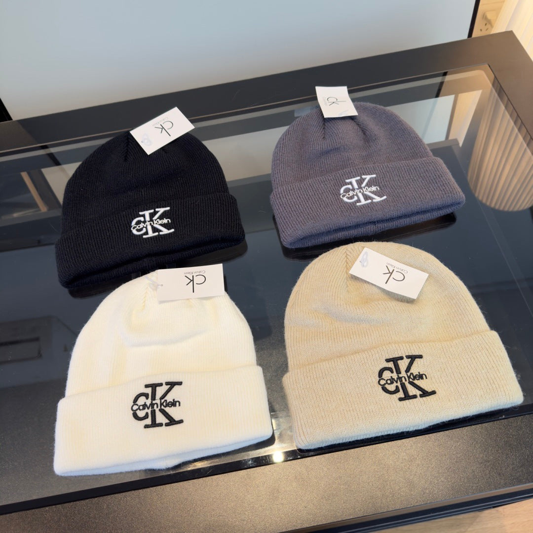 Beanie - image 9