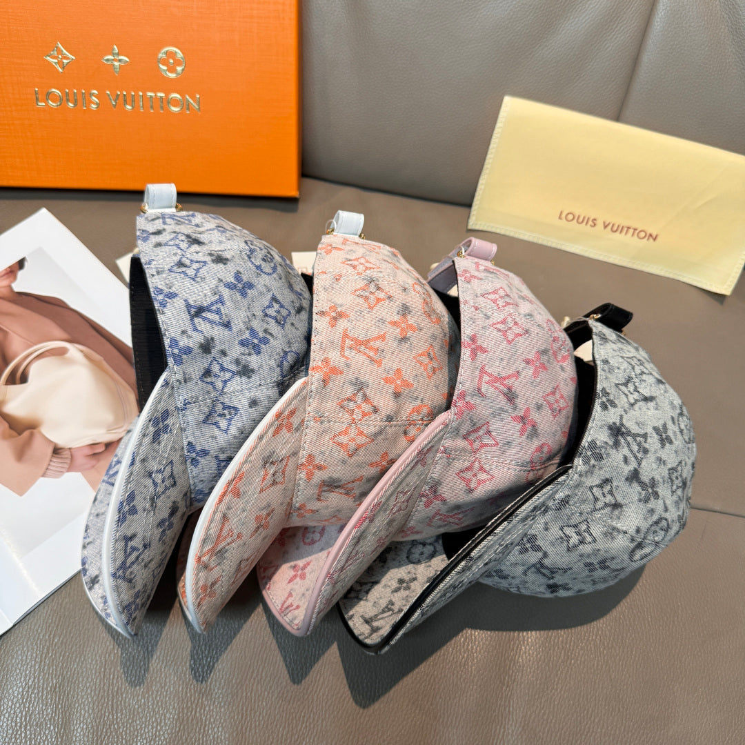 Louis Vuitton Canvas Baseball Cap - image 9