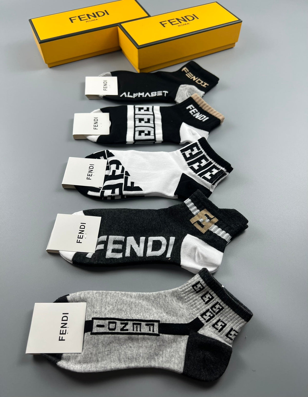 Fendi Cotton Bold Letter-Pattern Details Ankle Socks - 5-Pair Set