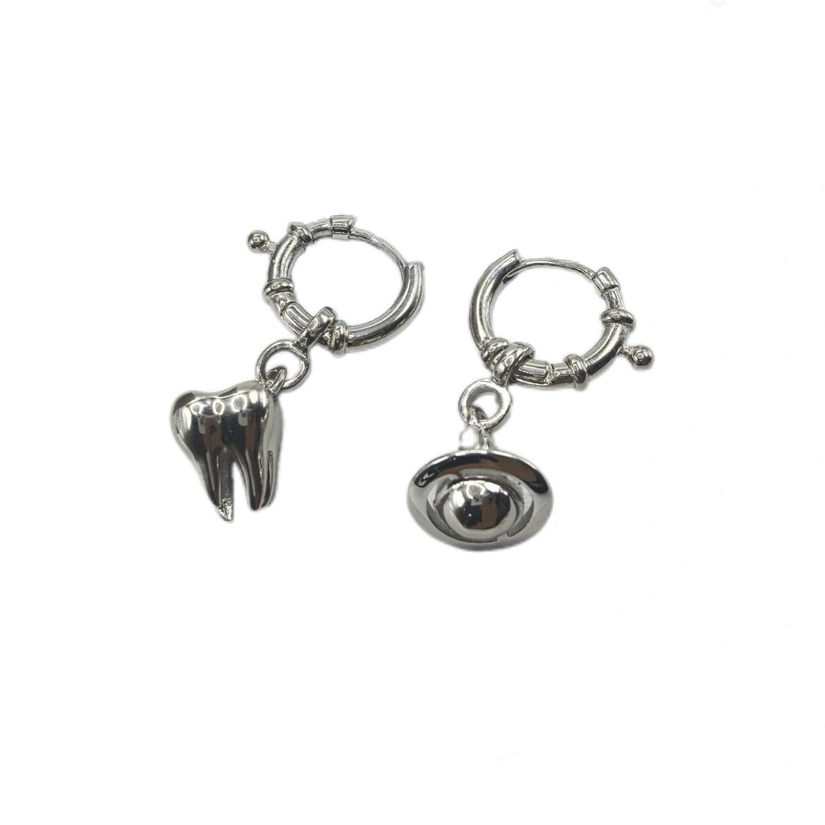 Martin Graham jewelry accessory in polished metal-tone – close-up detail