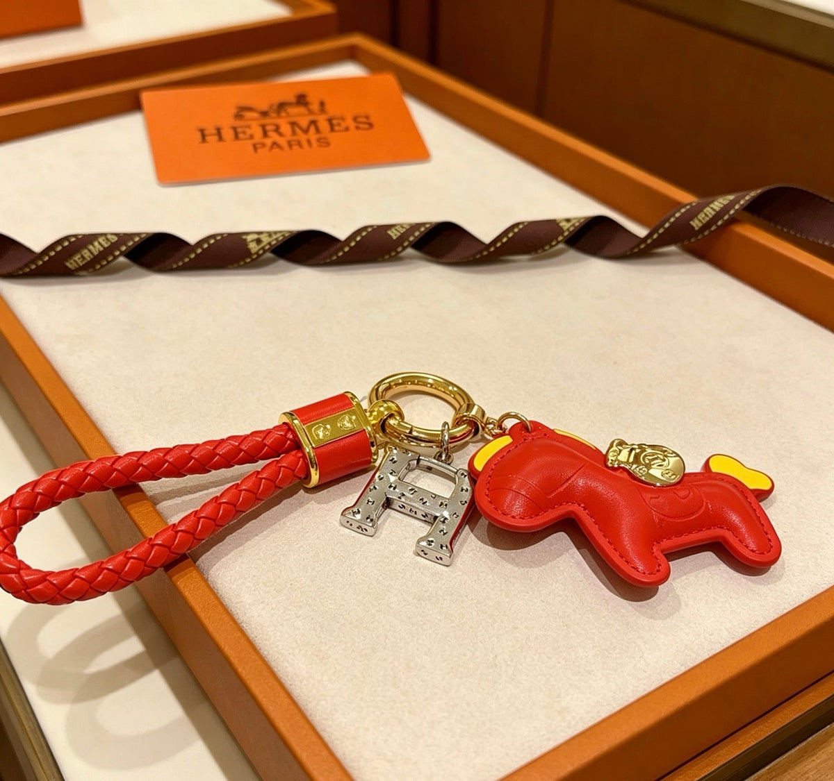 Martin Graham keychain in polished metal-tone – styled product view