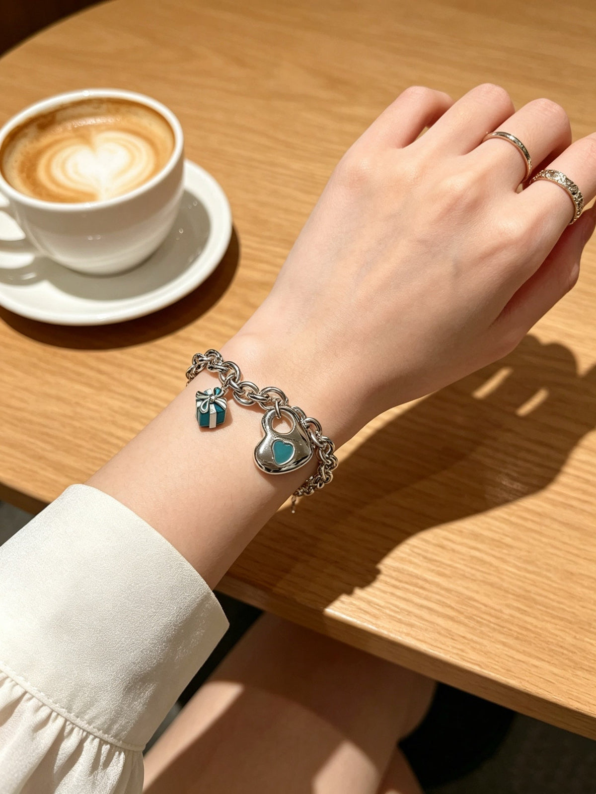 Martin Graham bracelet in polished metal-tone – side detail