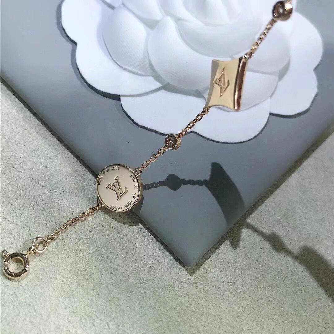 Martin Graham bracelet in polished metal-tone – side detail