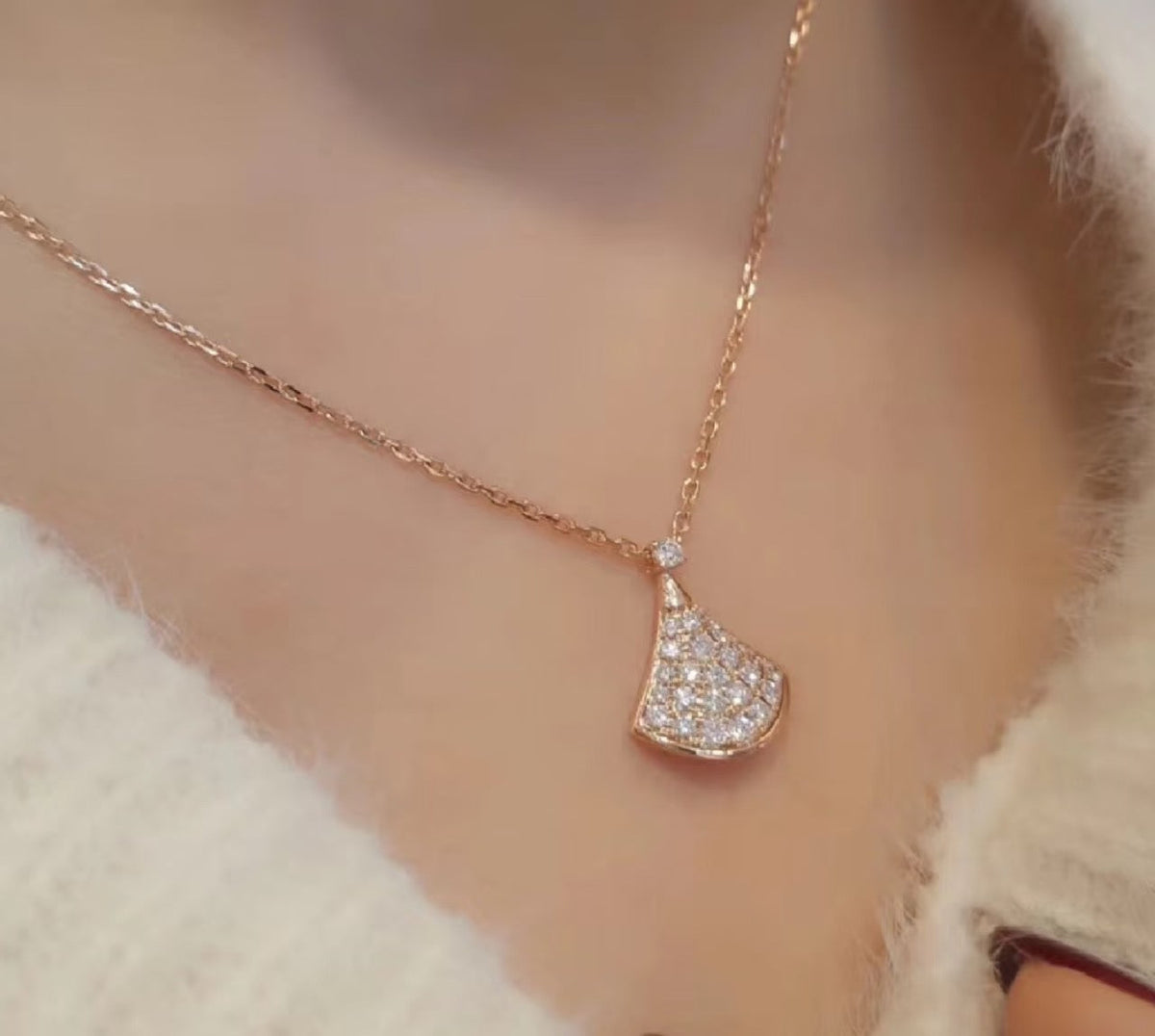 Martin Graham pendant necklace in polished metal-tone – detail view