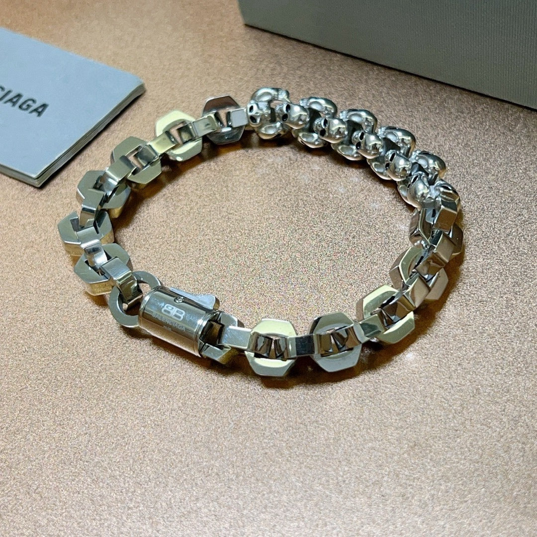 Martin Graham bracelet in polished metal-tone – detail view