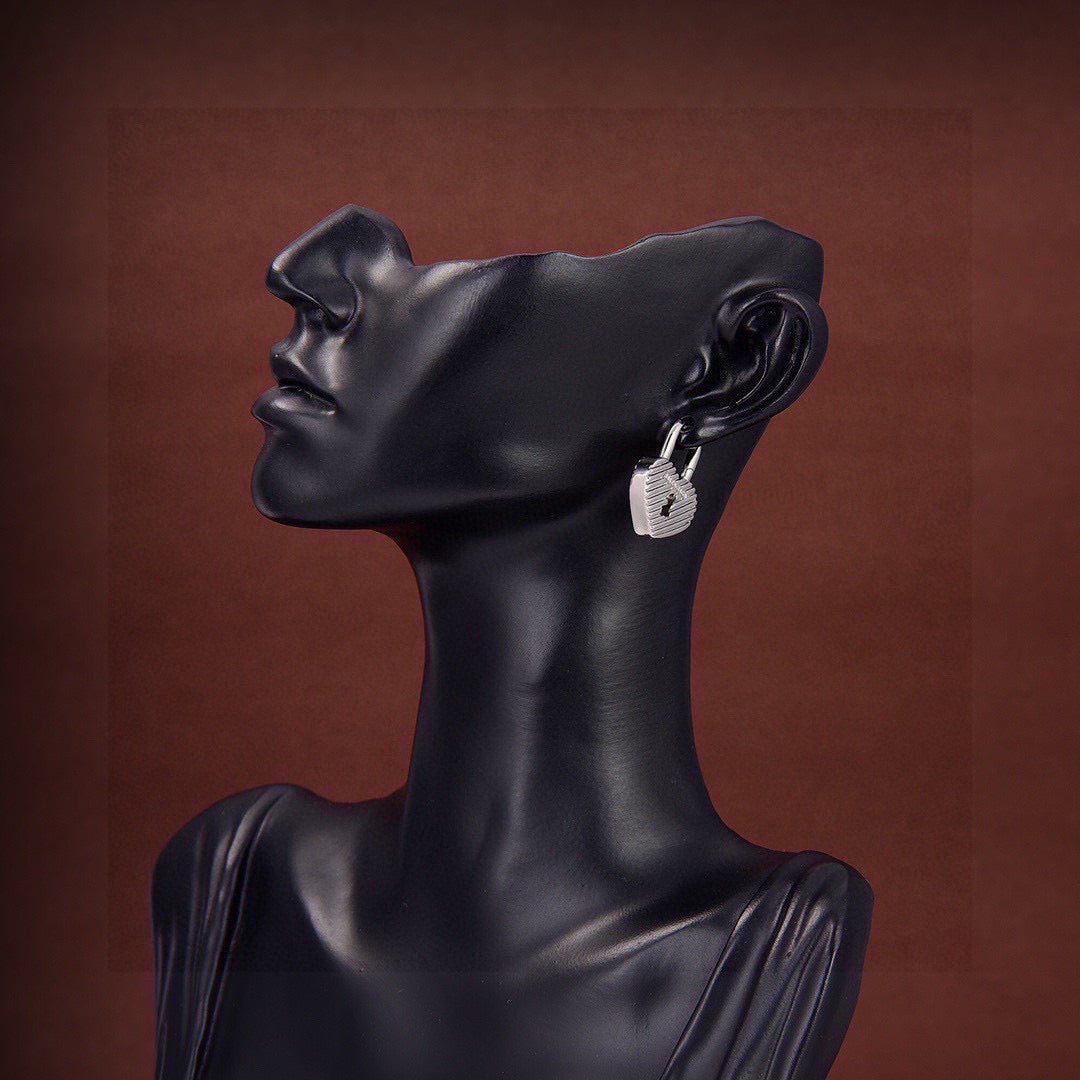 Martin Graham earrings in polished metal-tone – detail view