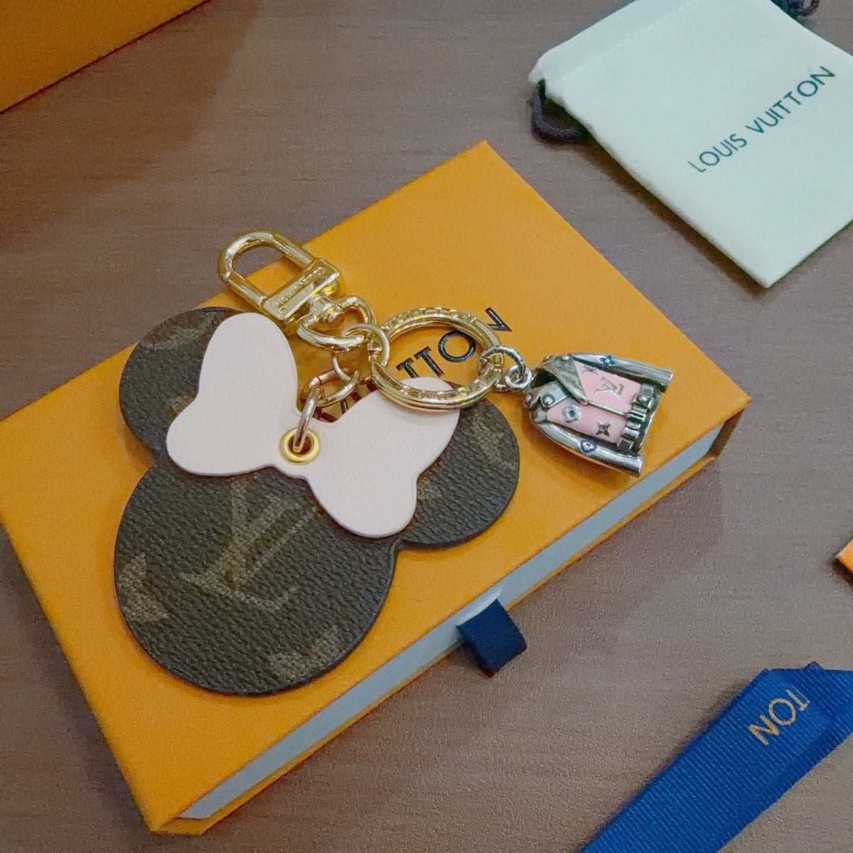 Martin Graham keychain in polished metal-tone – styled product view