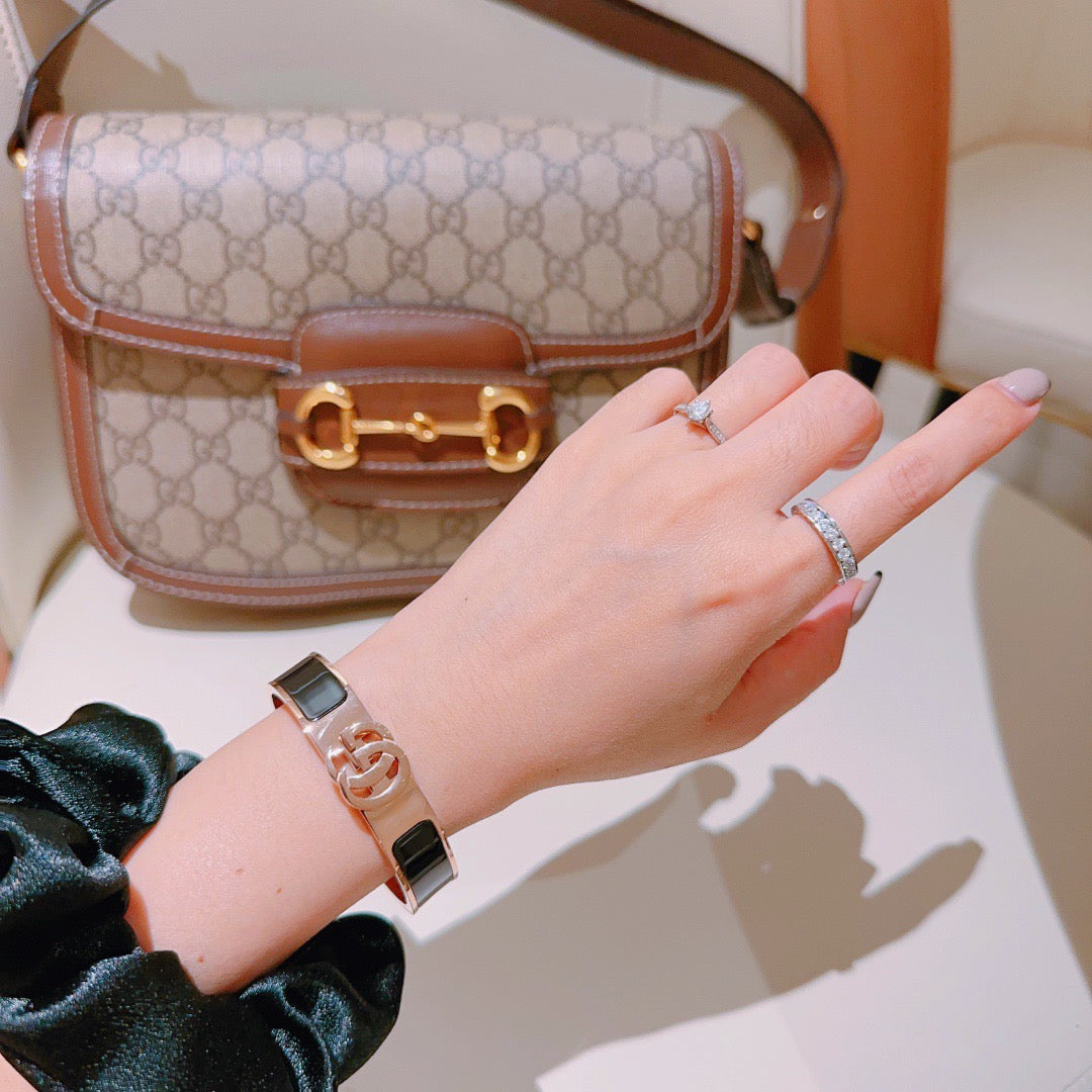 Martin Graham bangle in polished metal-tone – detail view