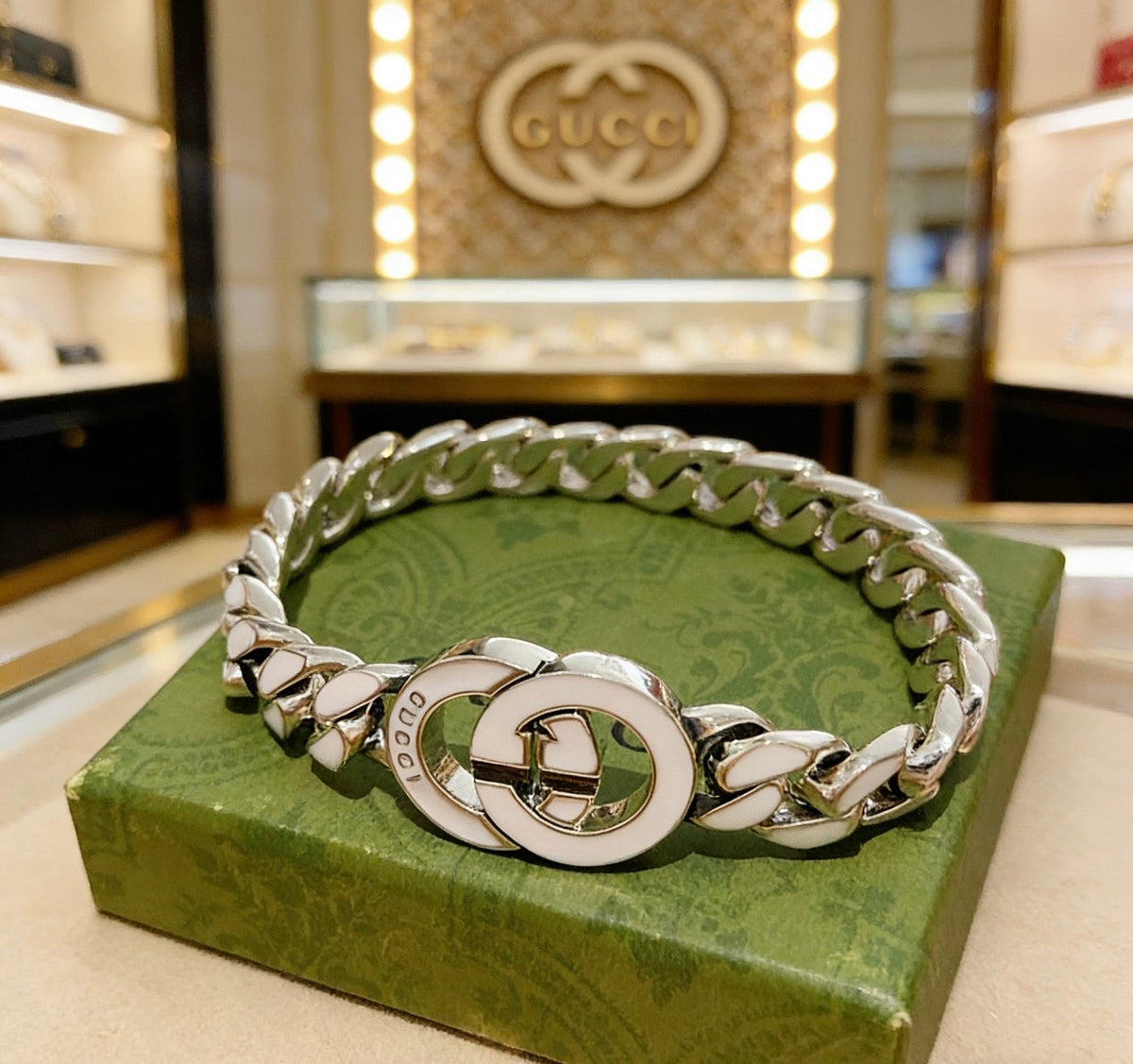 Martin Graham bracelet in polished metal-tone – detail view