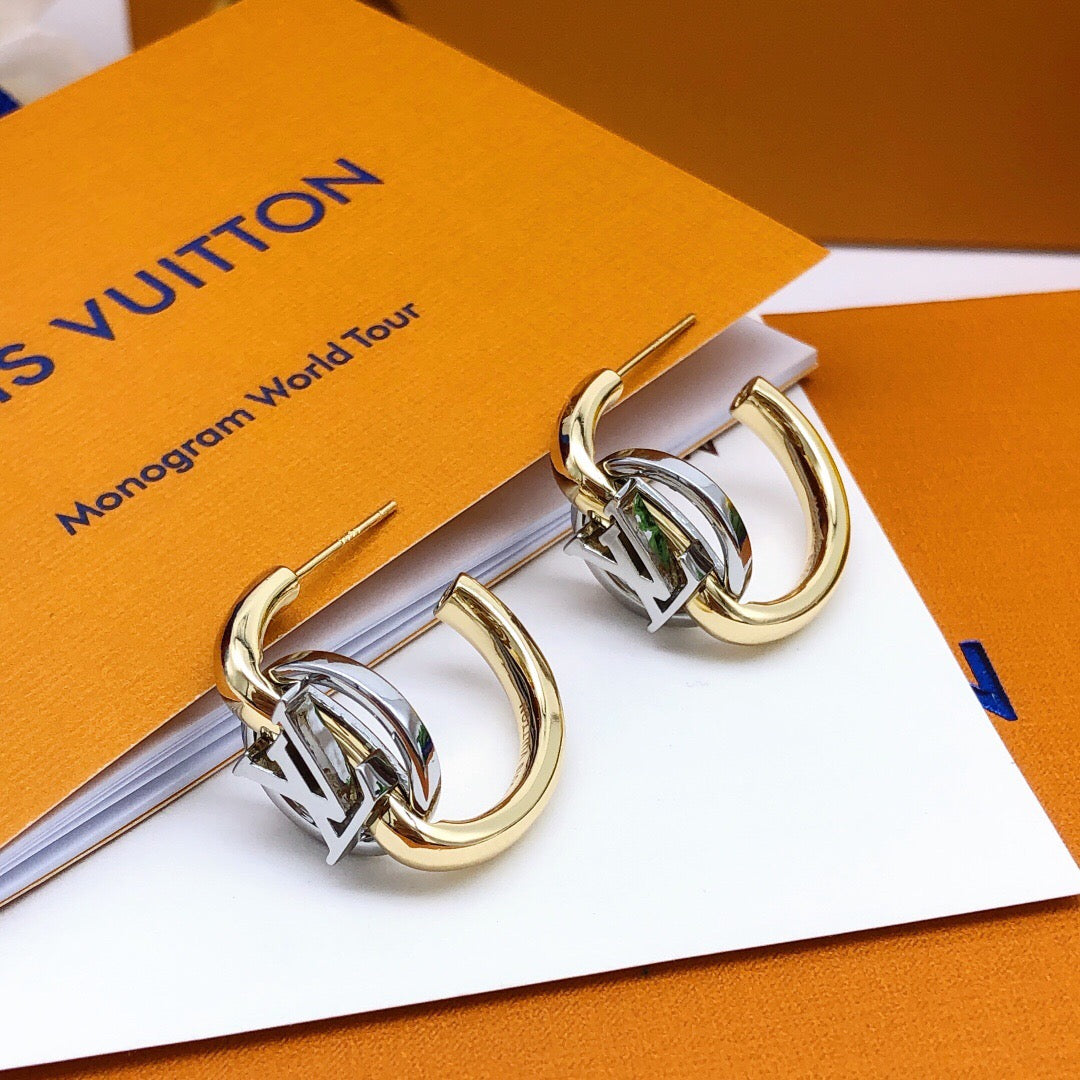 Martin Graham earrings in polished metal-tone – detail view