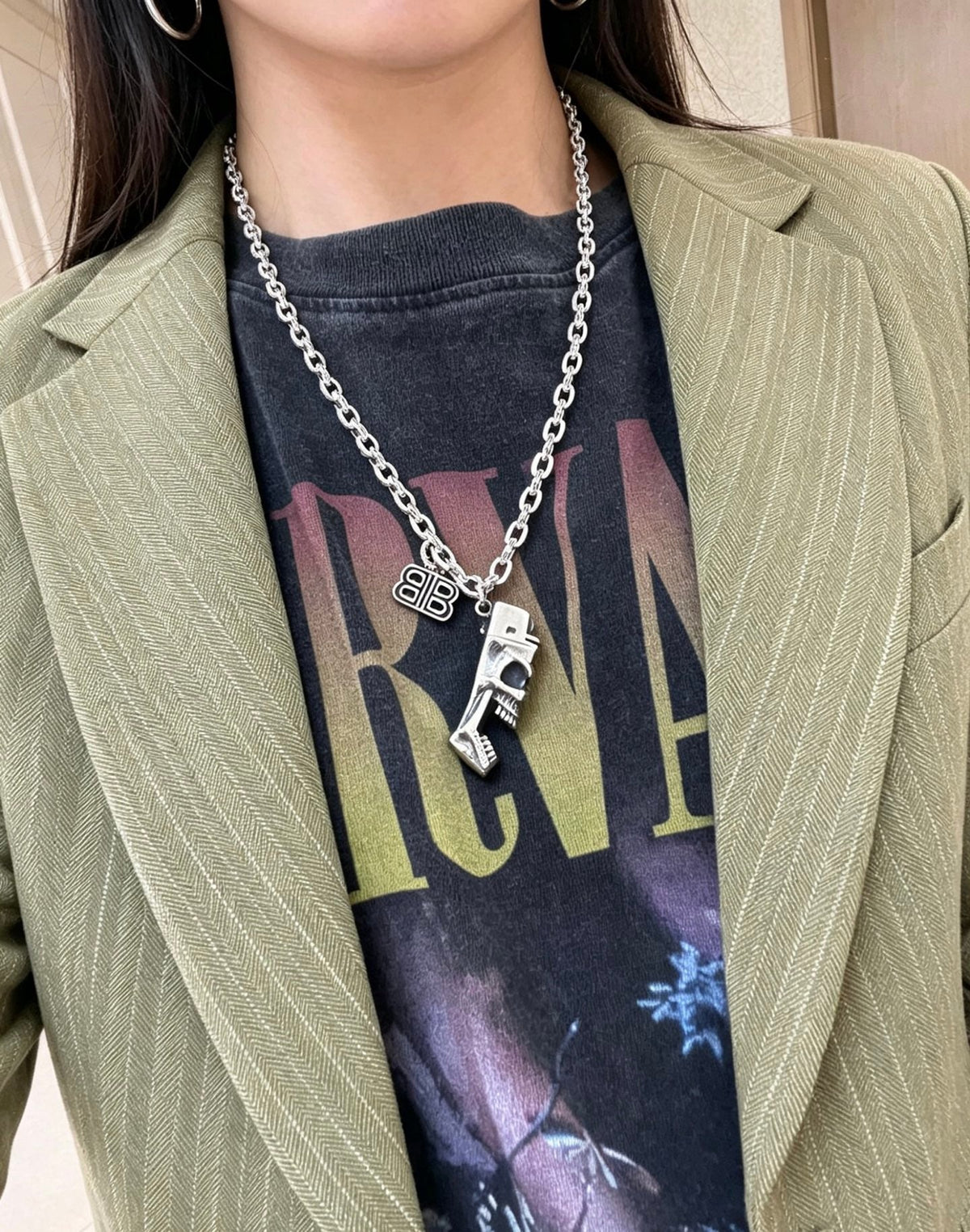 Martin Graham pendant necklace in polished metal-tone – detail view