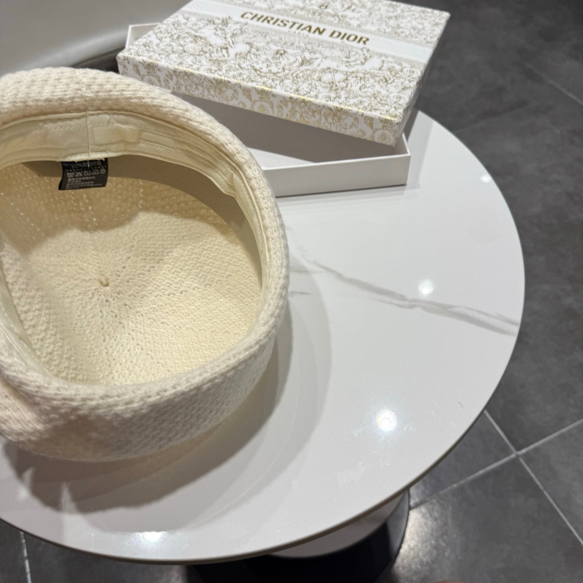 Beret - image 10