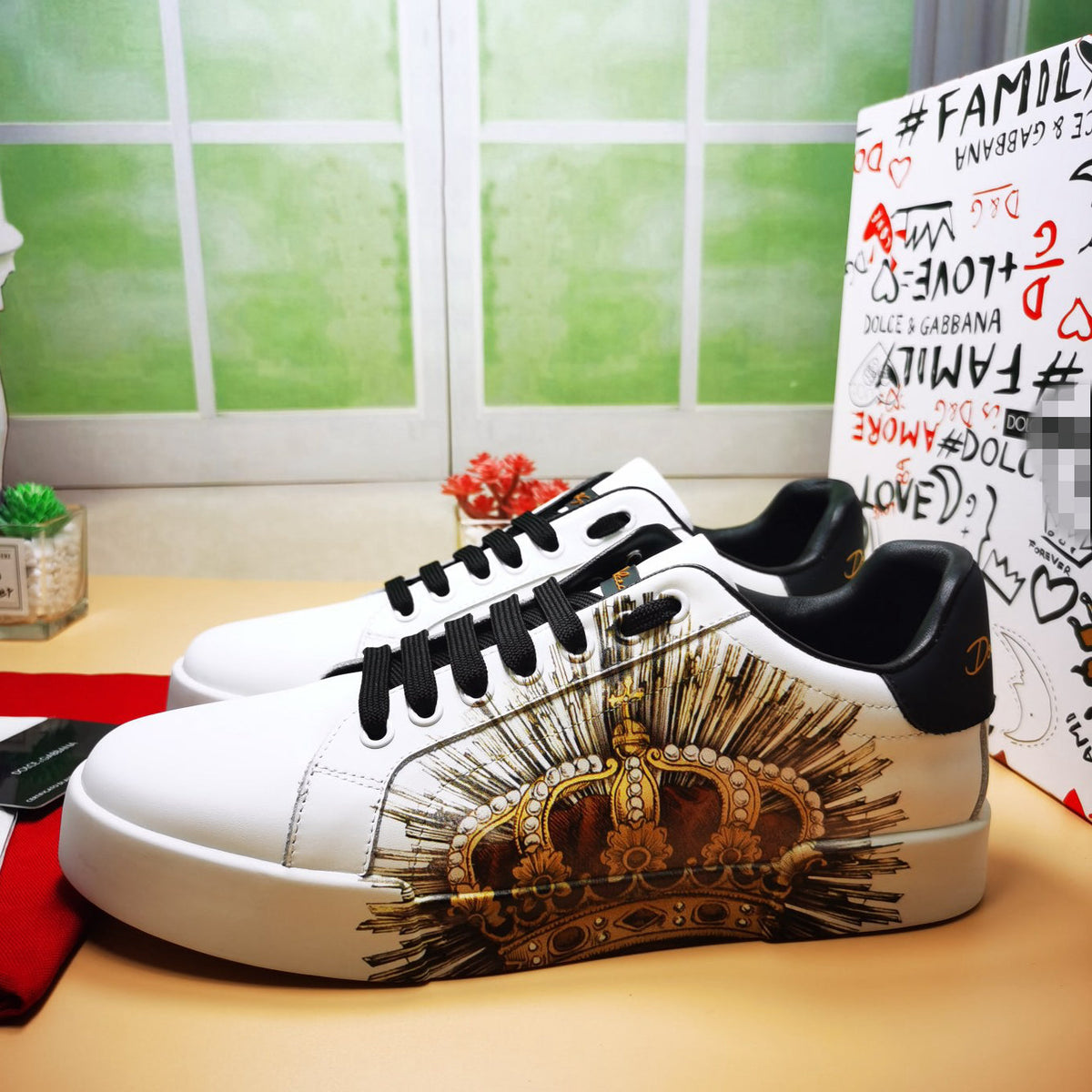 D*G  Premium Leather Casual Sneakers - Designer Unisex Shoes in Black & White