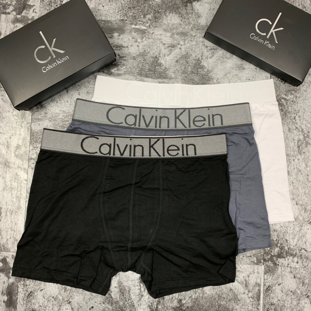 Calvin Klein Visible Waistband, Colour And Emblem Details Men's Boxer Briefs - 3-Piece Box