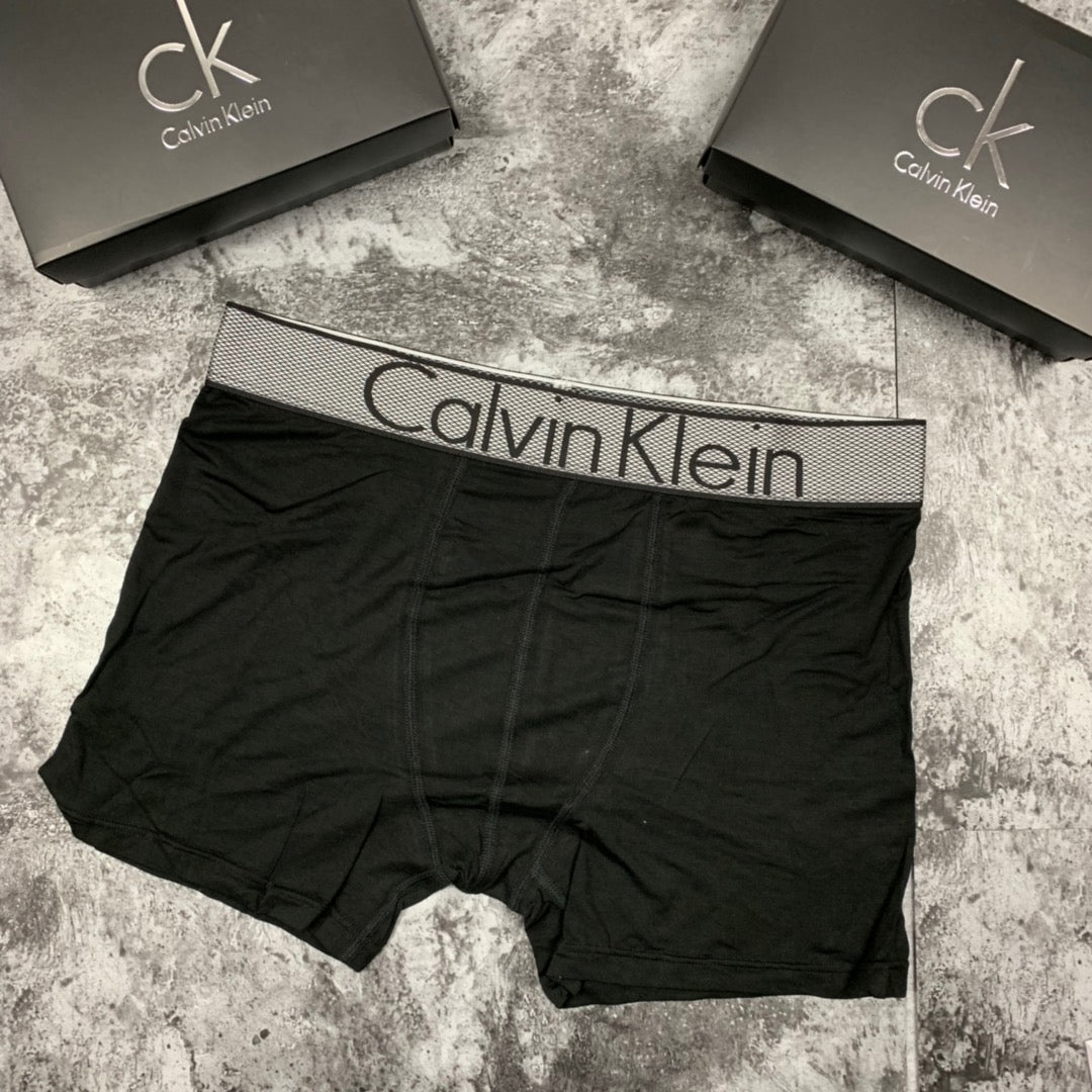 Calvin Klein Visible Waistband, Colour And Emblem Details Men's Boxer Briefs - 3-Piece Box
