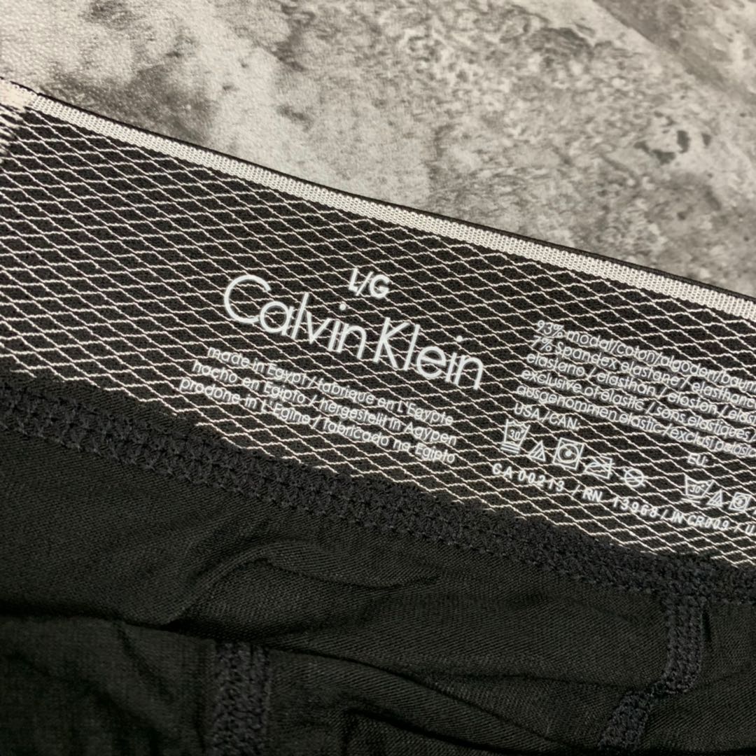Calvin Klein Visible Waistband, Colour And Emblem Details Men's Boxer Briefs - 3-Piece Box