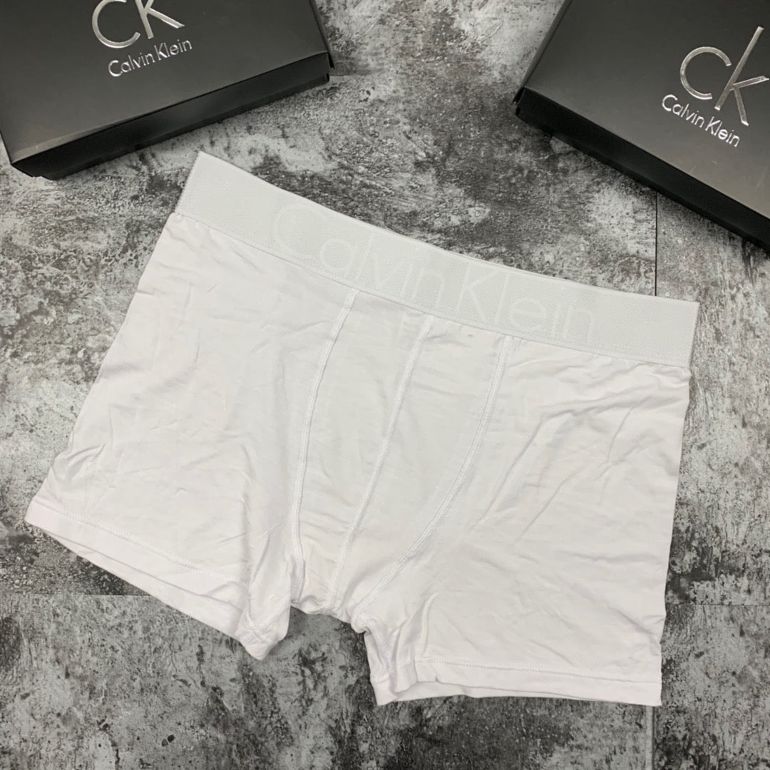 Calvin Klein Visible Waistband, Colour And Emblem Details Men's Boxer Briefs - 3-Piece Box