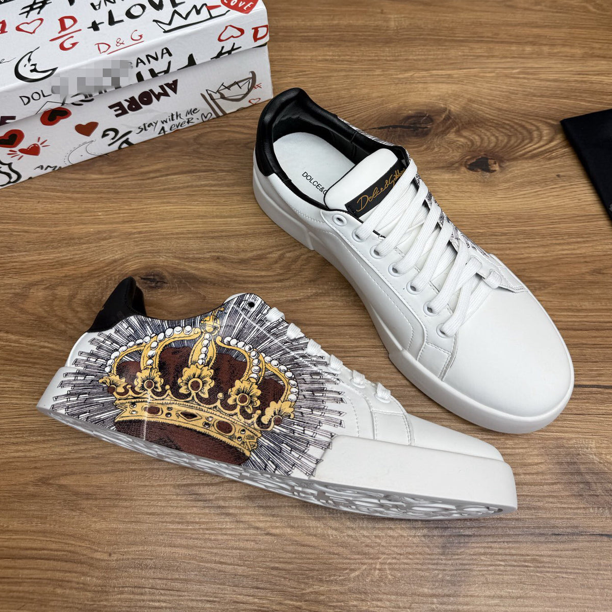 D*G  Premium Leather Casual Sneakers - Designer Unisex Shoes in Black & White