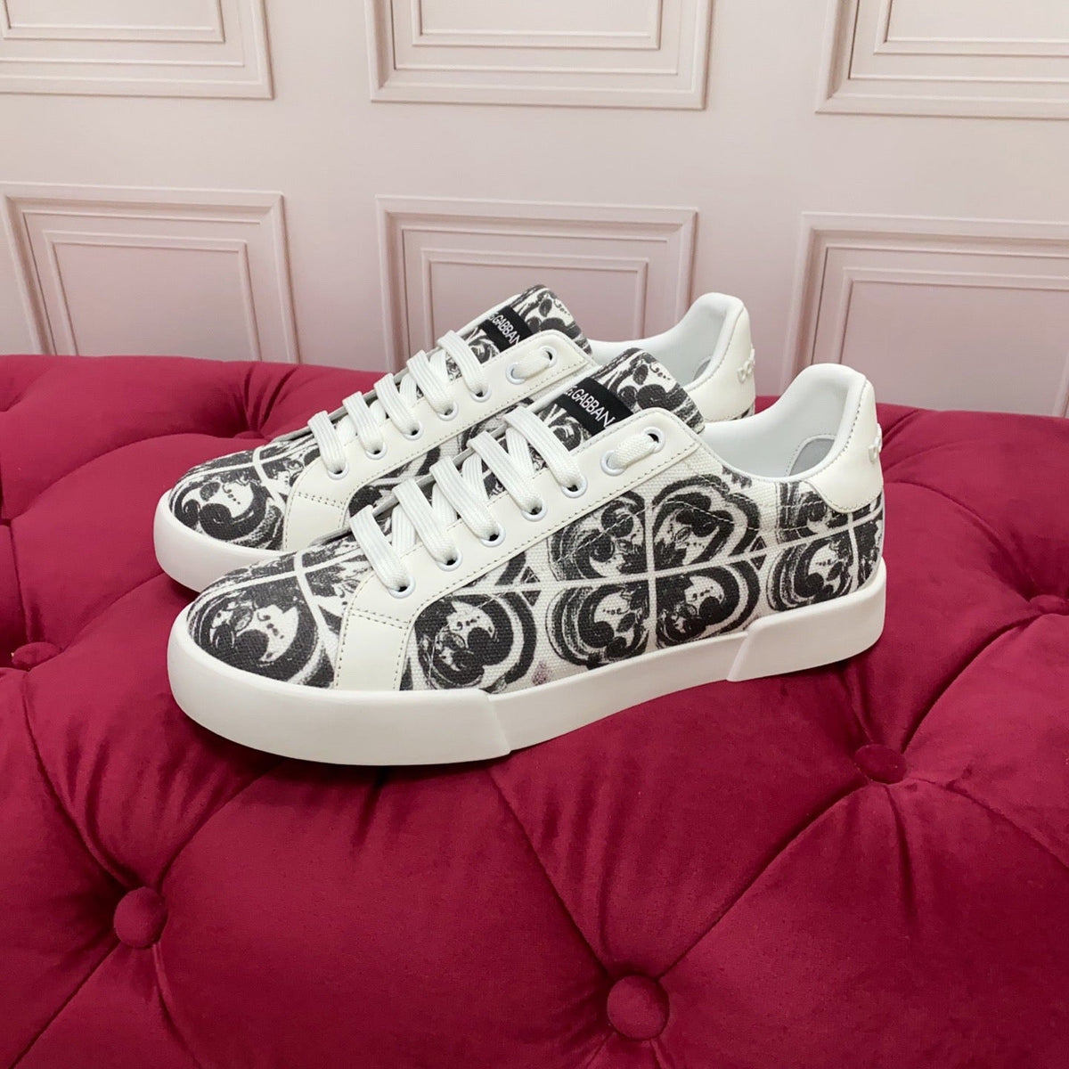 D*G  Premium Leather Casual Sneakers - Designer Unisex Shoes in 2 White Styles