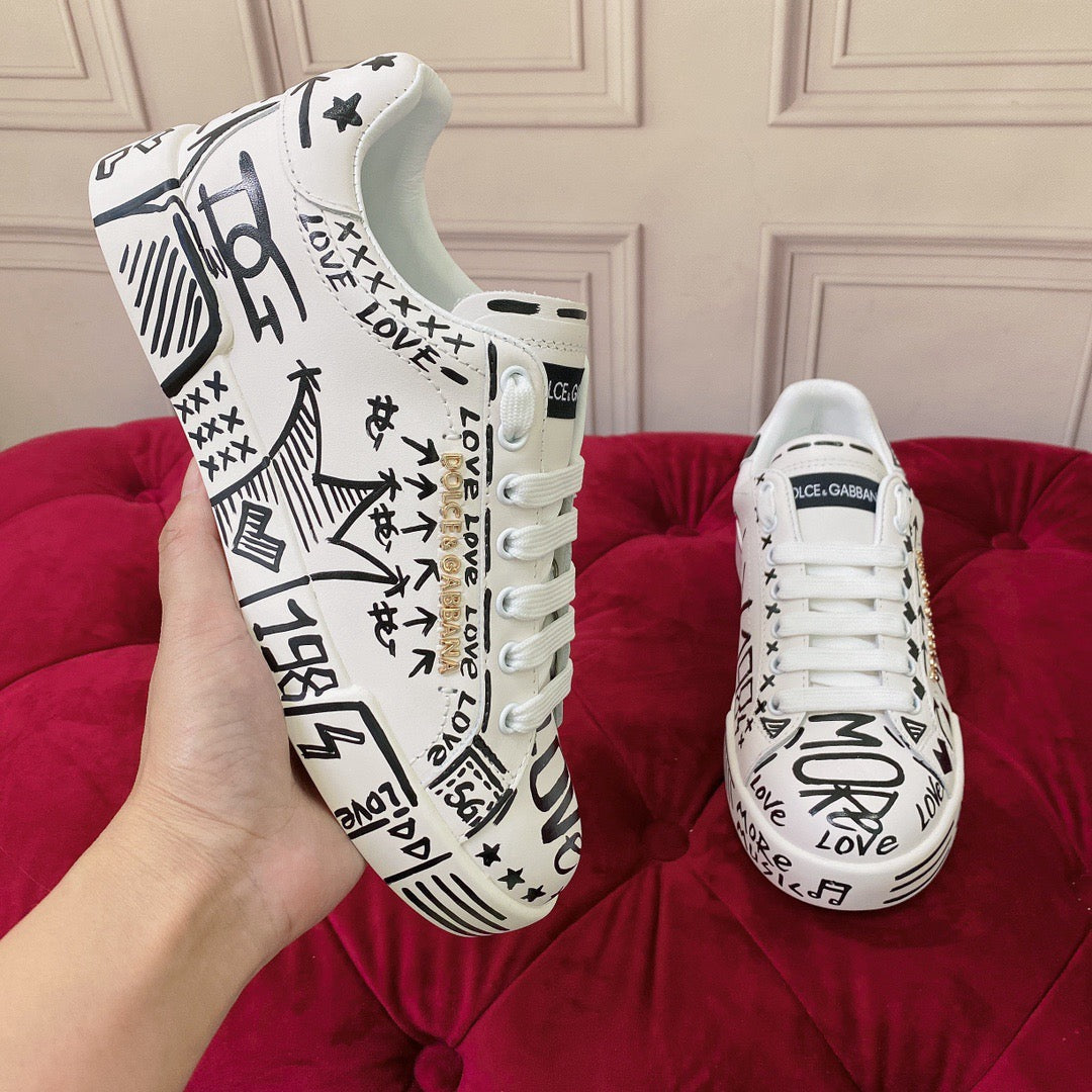 D*G  Premium Leather Casual Sneakers - Designer Unisex Shoes in 2 White Styles