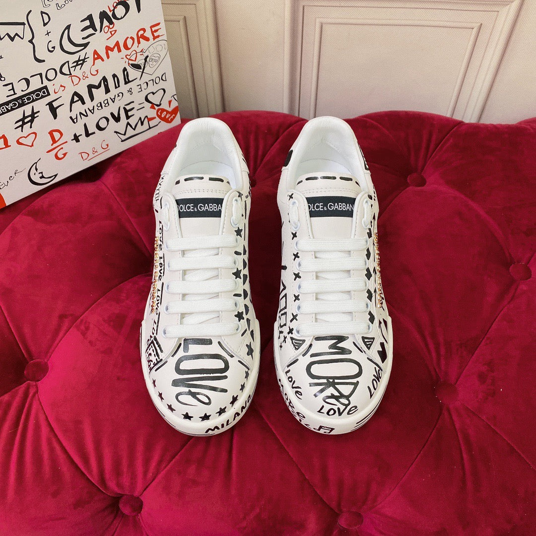 D*G  Premium Leather Casual Sneakers - Designer Unisex Shoes in 2 White Styles