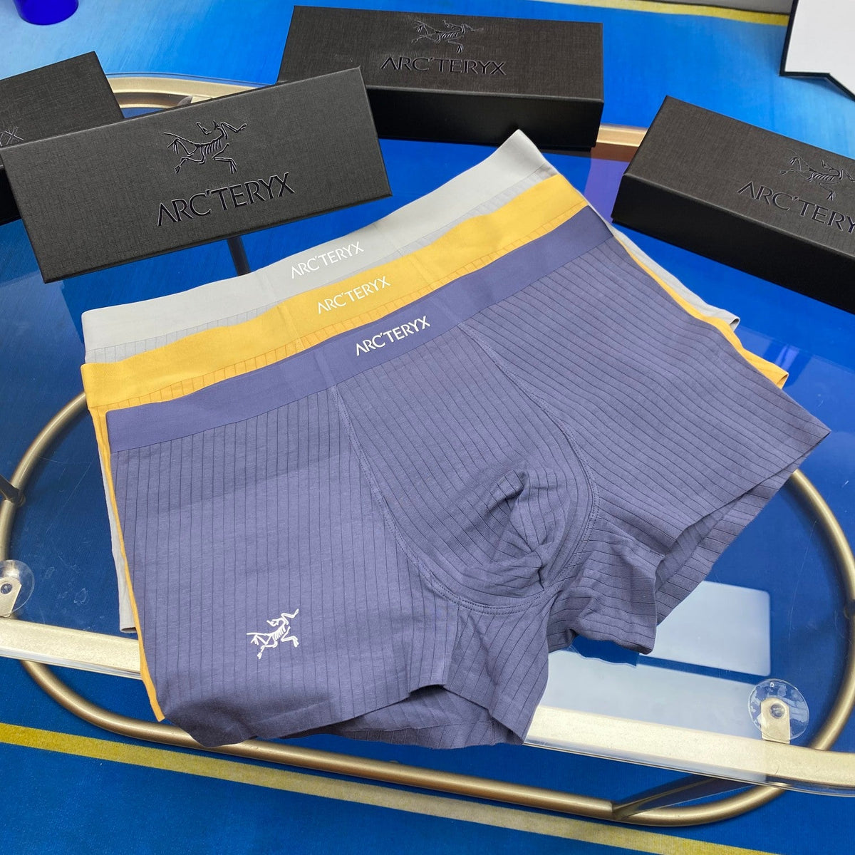 Arc'teryx Cotton Visible Colour, Waistband And Emblem Details Men's Boxer Briefs - 3-Piece Box