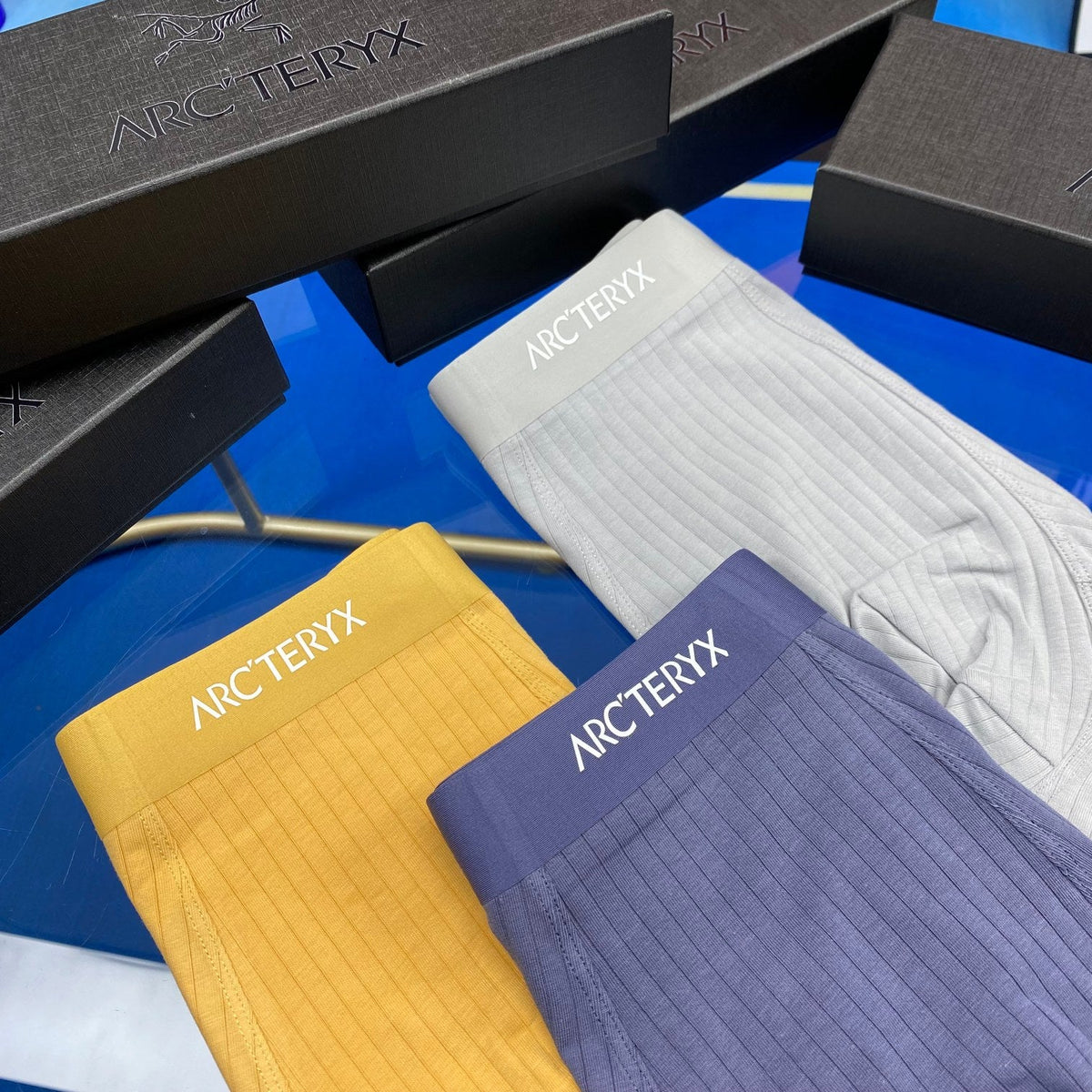 Arc'teryx Cotton Visible Colour, Waistband And Emblem Details Men's Boxer Briefs - 3-Piece Box