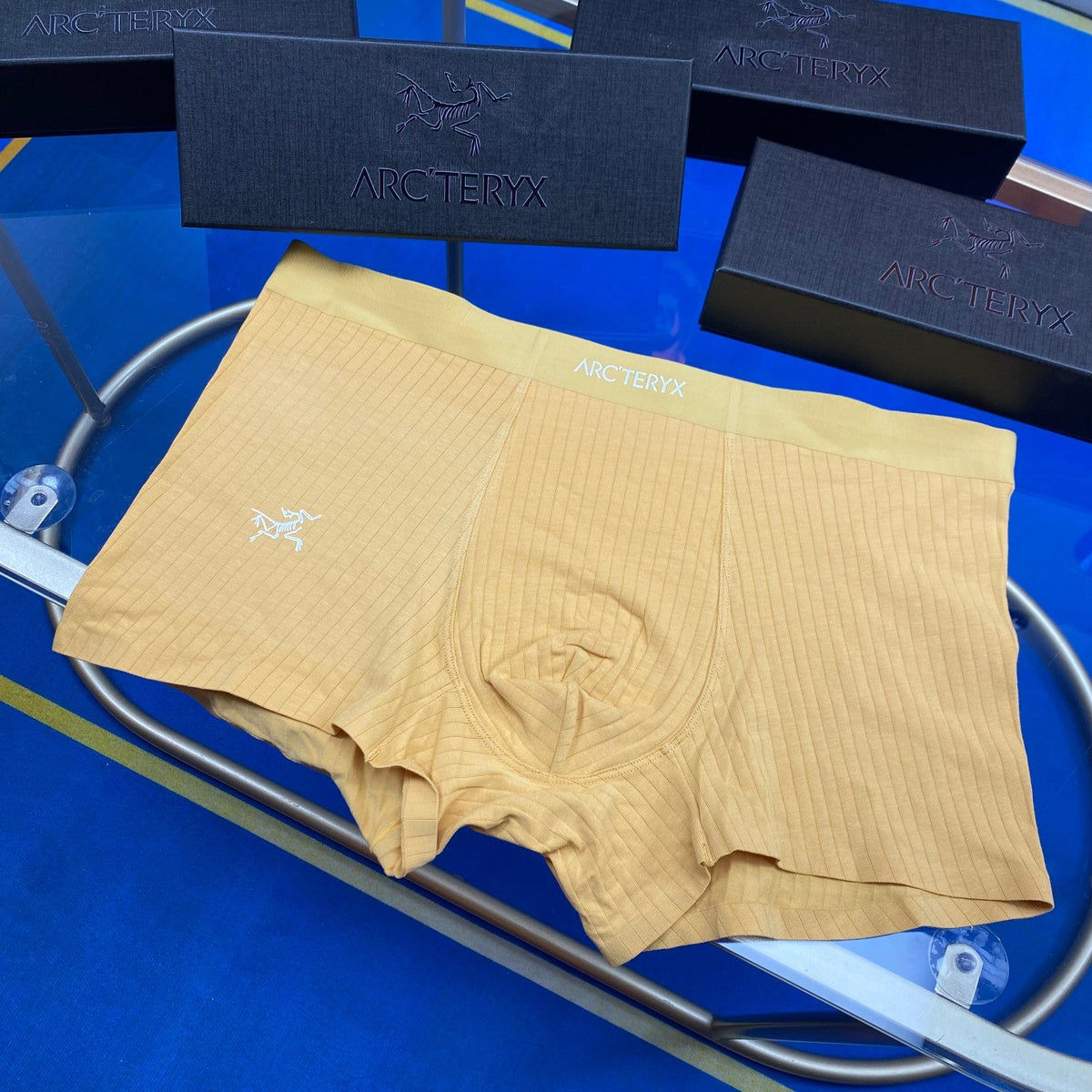 Arc'teryx Cotton Visible Colour, Waistband And Emblem Details Men's Boxer Briefs - 3-Piece Box