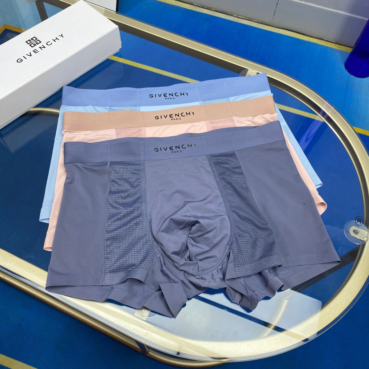 Givenchy Visible Branded Waistband Or Emblem Details Men's Boxer Briefs - 3-Piece Box