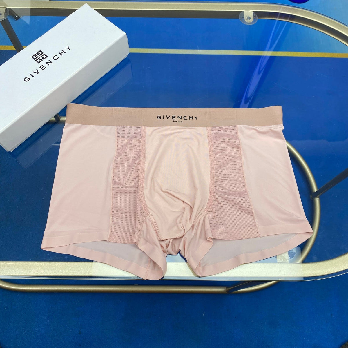 Givenchy Visible Branded Waistband Or Emblem Details Men's Boxer Briefs - 3-Piece Box