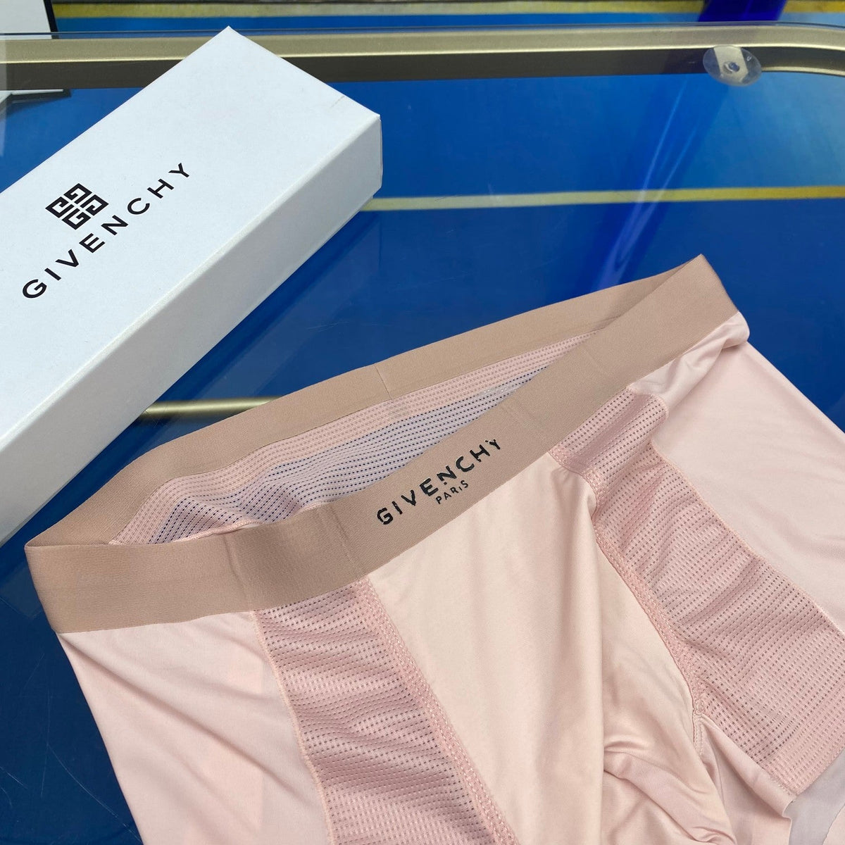 Givenchy Visible Branded Waistband Or Emblem Details Men's Boxer Briefs - 3-Piece Box