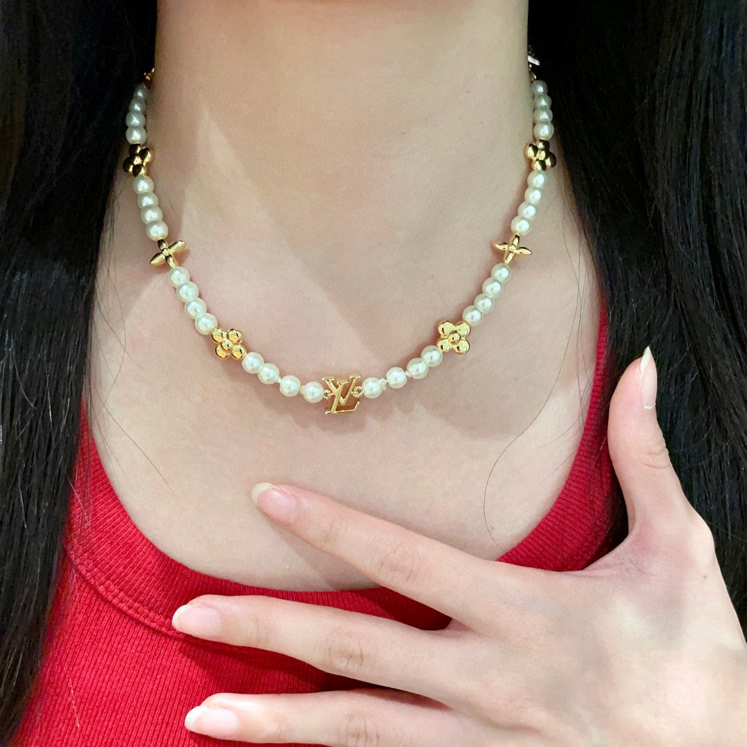 Martin Graham pendant necklace in polished metal-tone – front product view