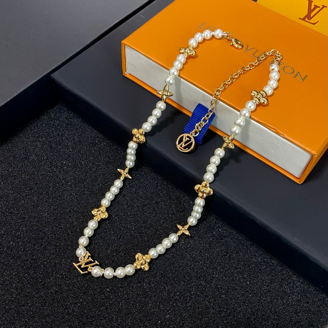 Martin Graham pendant necklace in polished metal-tone – main product view