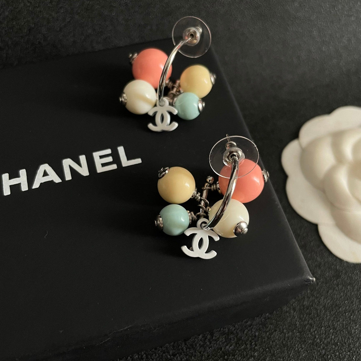 Martin Graham earrings in polished metal-tone – detail view