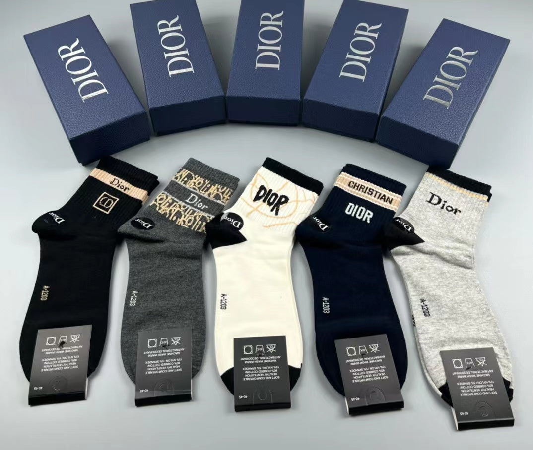 Unbranded Visible Branded Cuff Or Emblem Details Crew Socks - 5-Pair Set