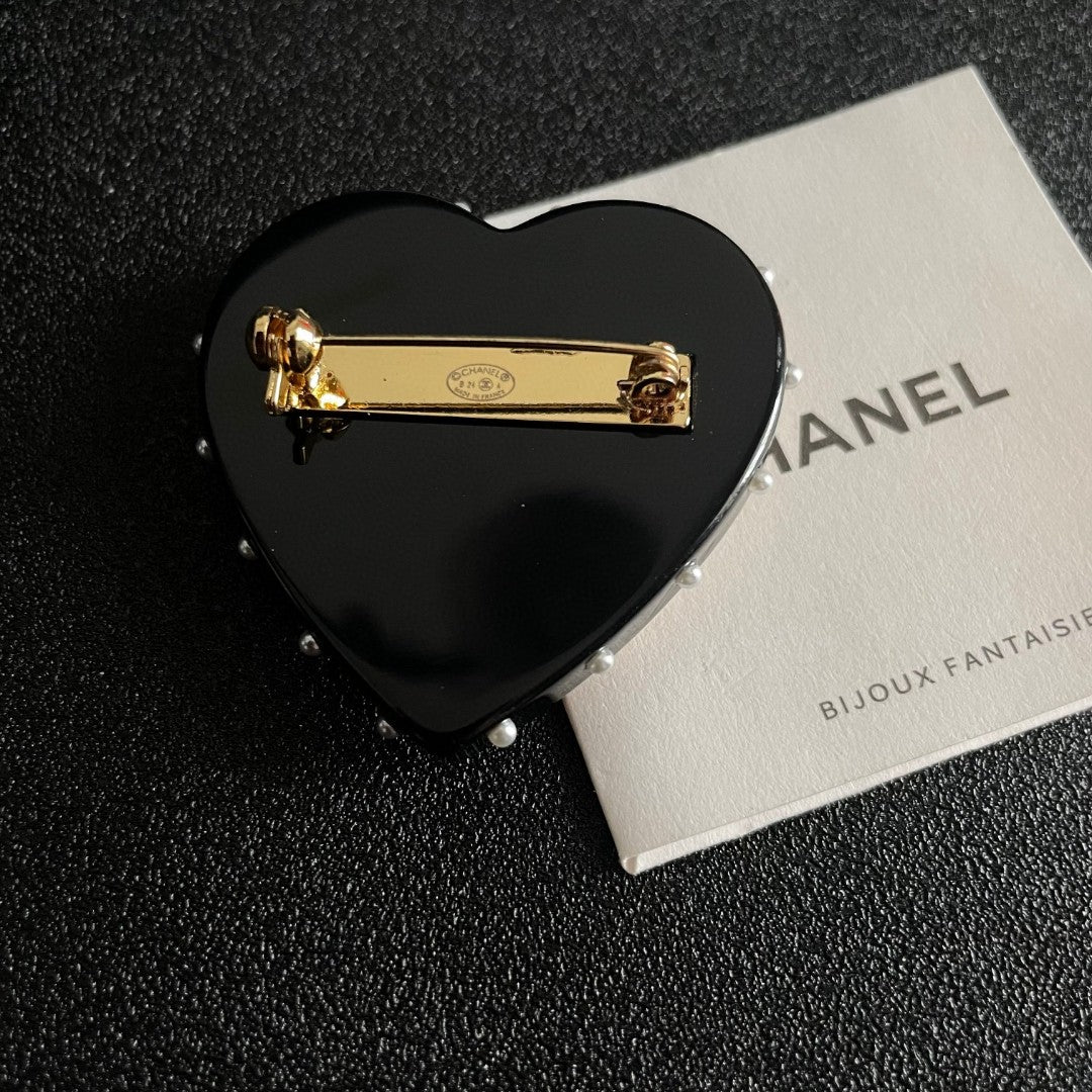 Martin Graham brooch in polished metal-tone – main product view