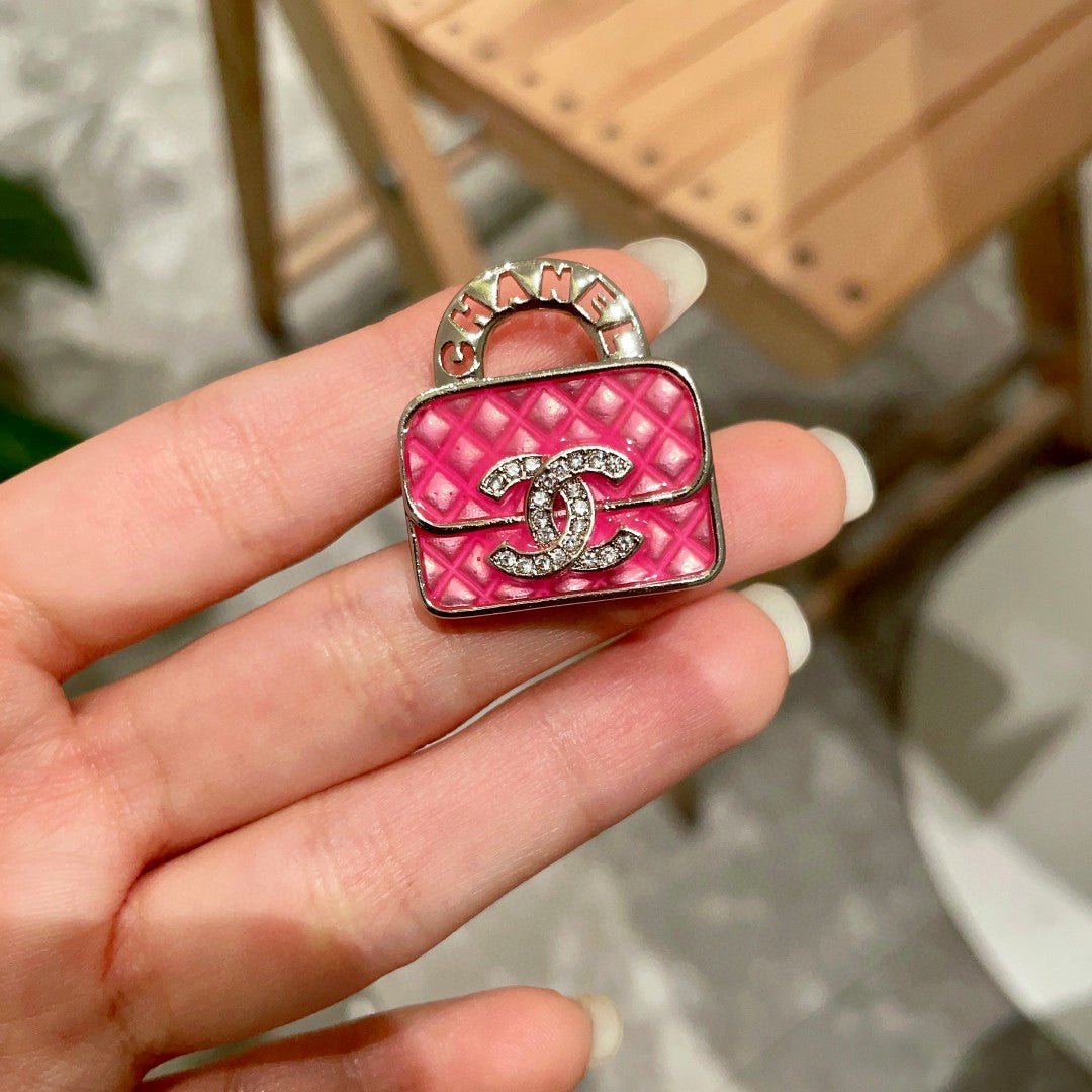 Martin Graham brooch in polished metal-tone – side detail