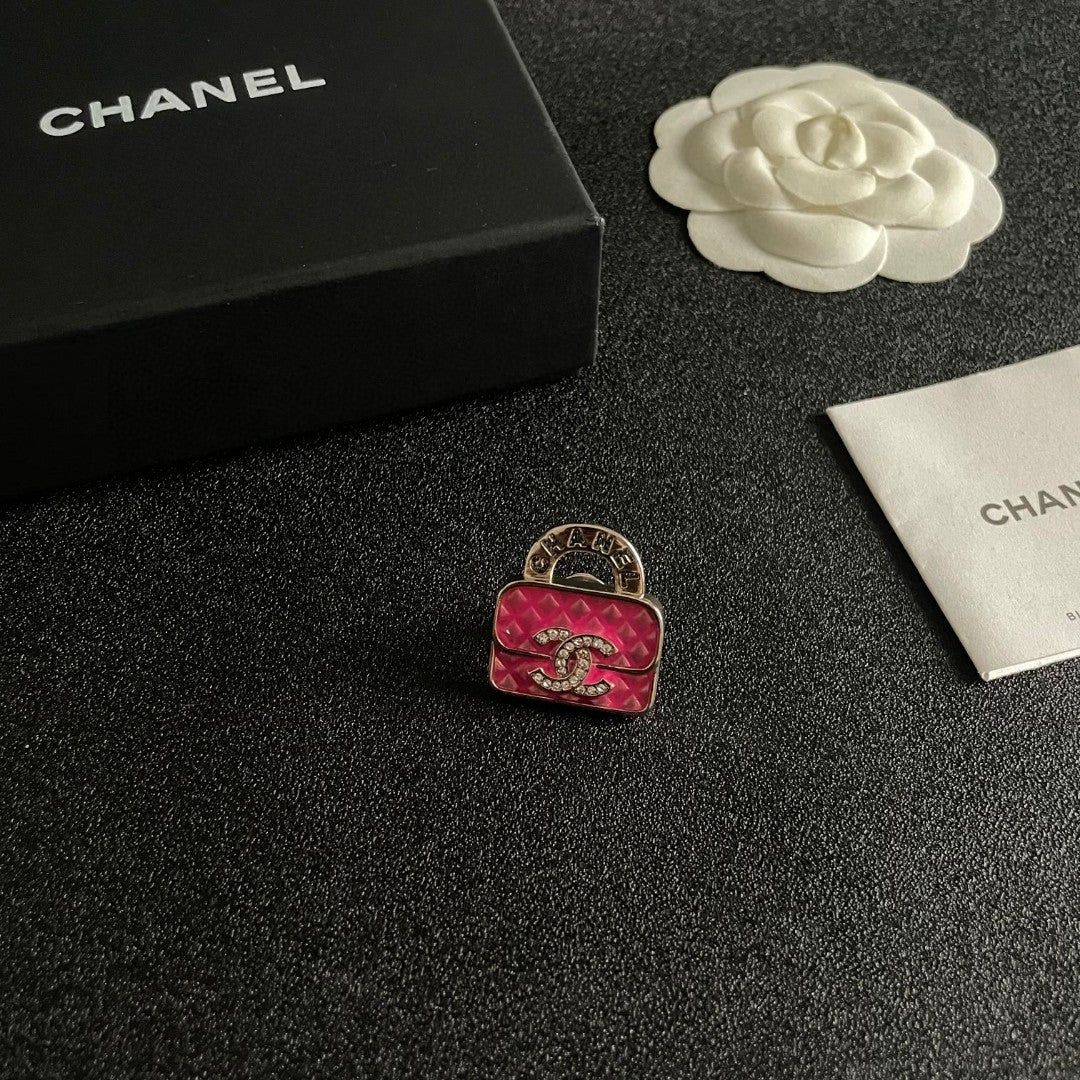 Martin Graham brooch in polished metal-tone – styled product view