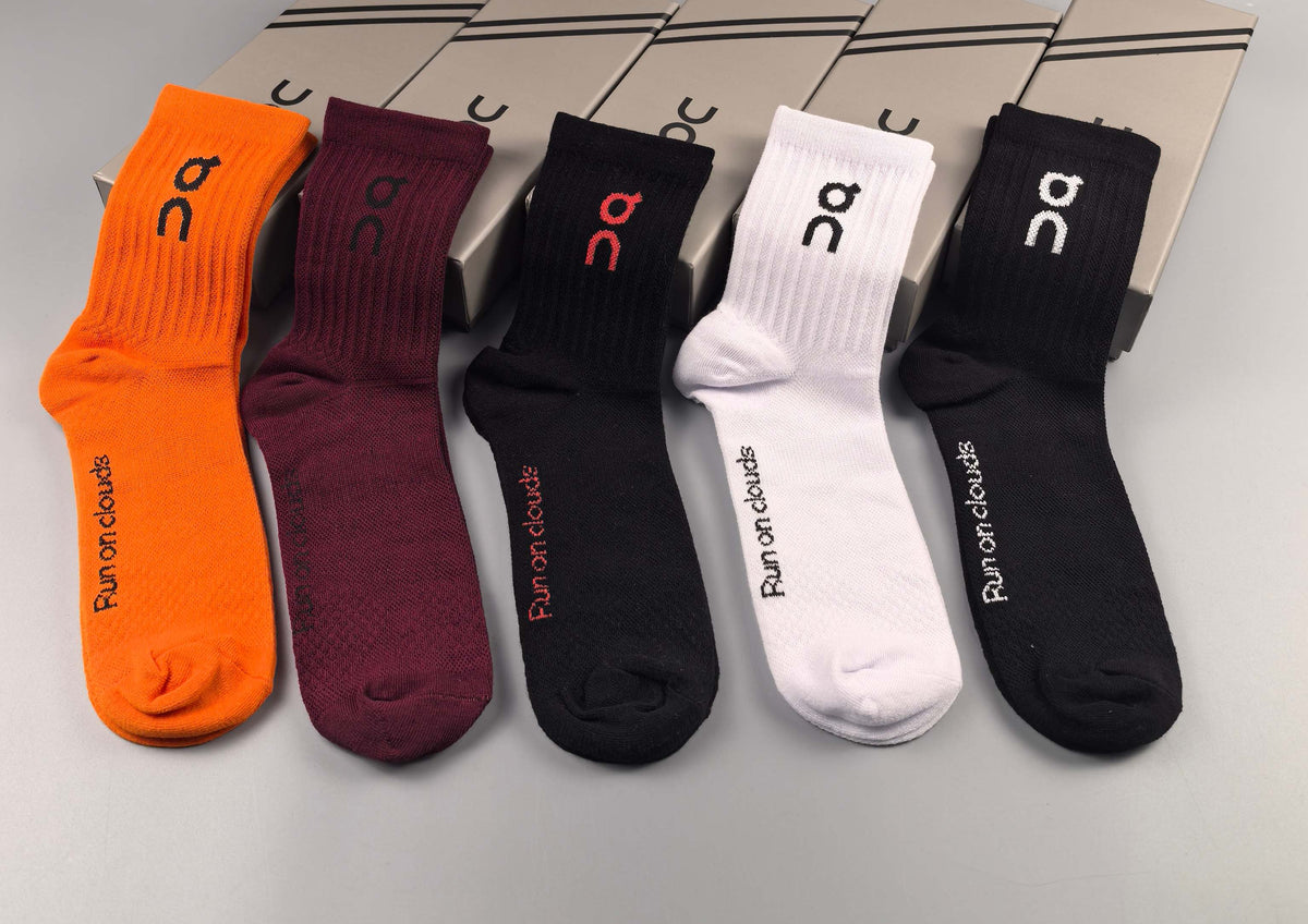 On Cotton Visible Cuff, Colour And Emblem Details Crew Socks - 5-Pair Set