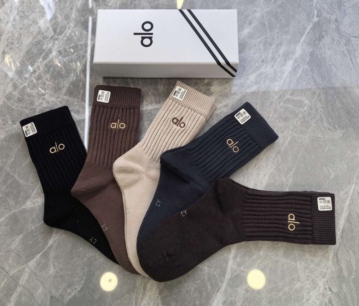 Alo Clean Logo Details Crew Socks - 5-Pair Set
