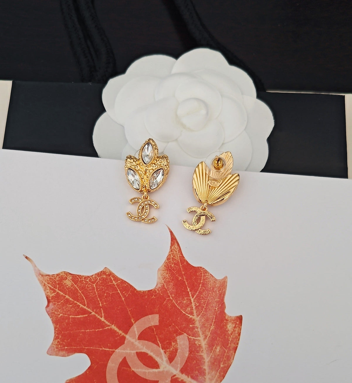 Martin Graham earrings in polished metal-tone – detail view