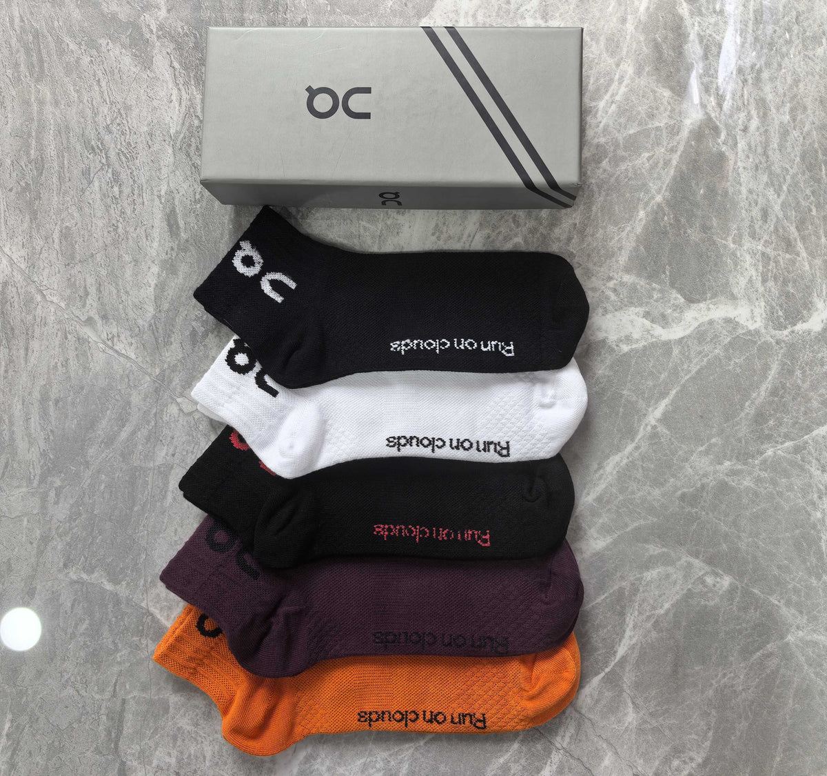 On Contrast Logo Details Ankle Socks - 5-Pair Set