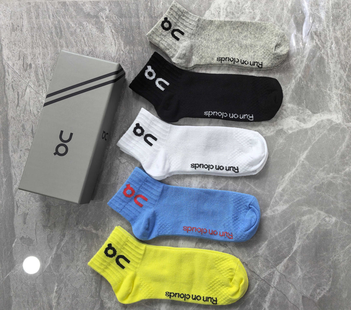 On Contrast Logo Details Ankle Socks - 5-Pair Set