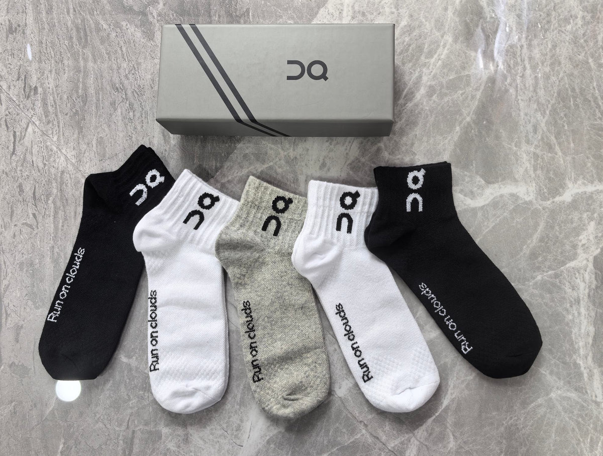On Tonal Logo Details Ankle Socks - 5-Pair Set