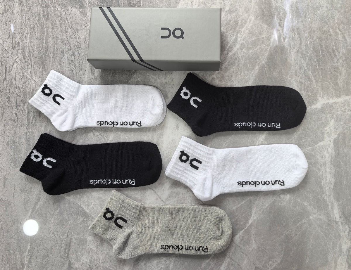 On Tonal Logo Details Ankle Socks - 5-Pair Set